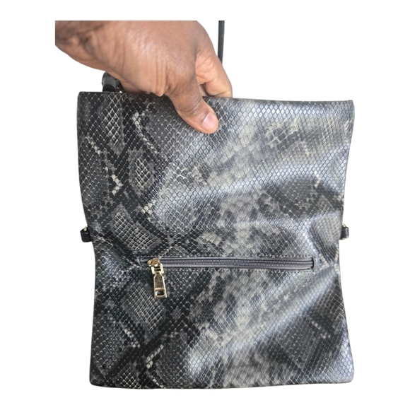 Jen & Co Womens Bag Snake Embossed Clutch Purse Shoulder Removable Straps - Picture 4 of 16